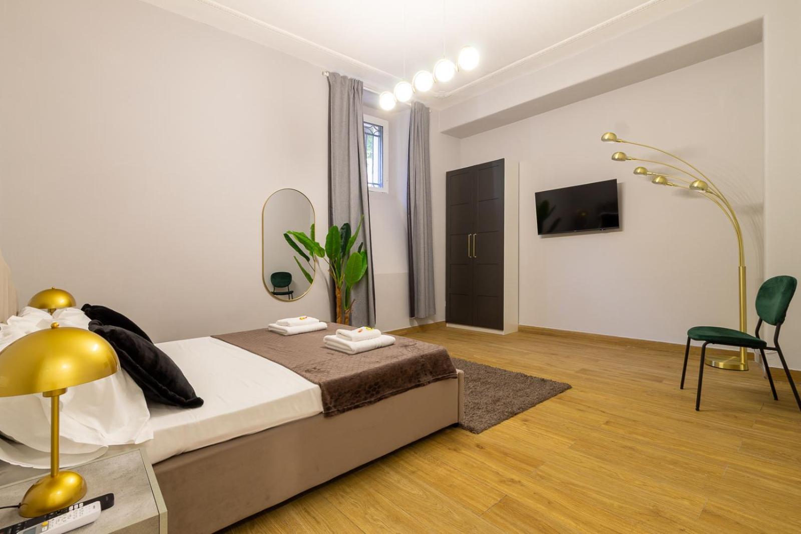 Tp Luxury Center Of -new!